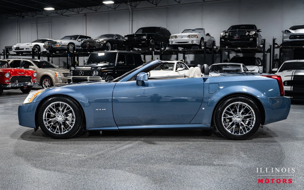 2006 Cadillac XLR - Image 2 of 21