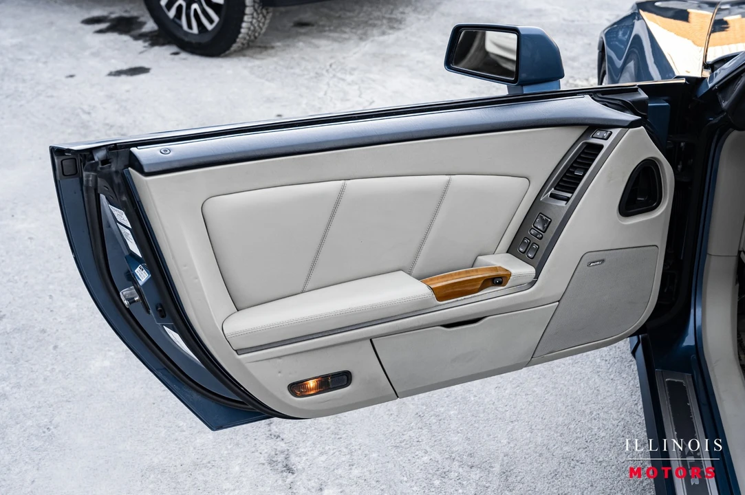 2006 Cadillac XLR - Image 14 of 21