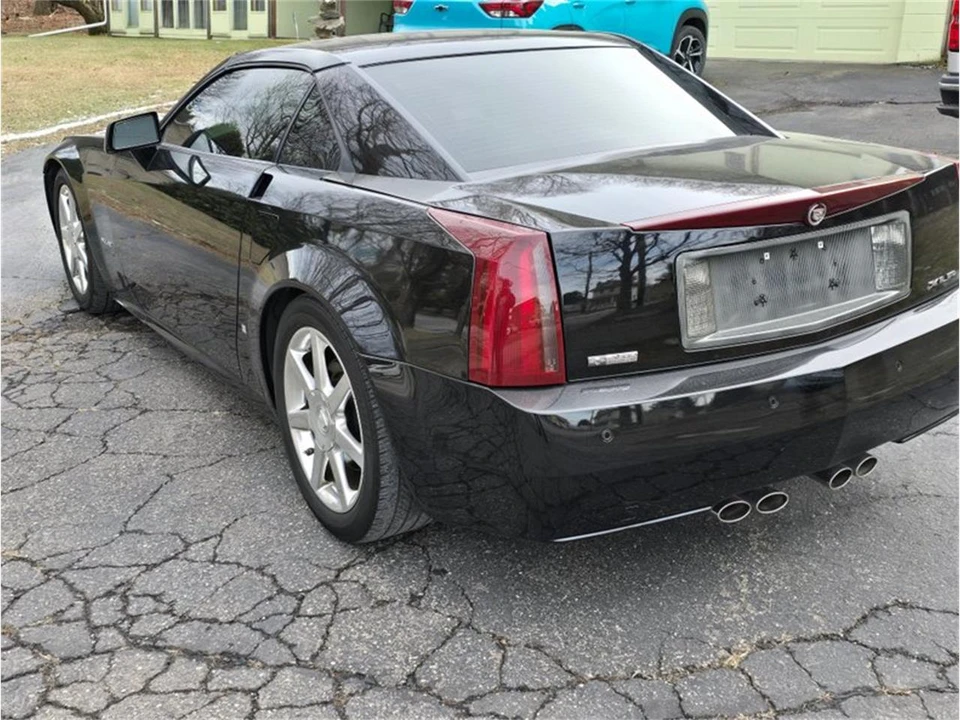 2006 Cadillac XLR - Image 11 of 22