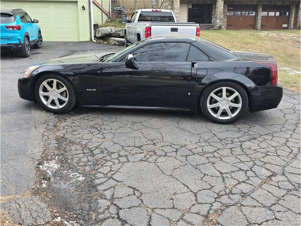 2006 Cadillac XLR - Image 15 of 22
