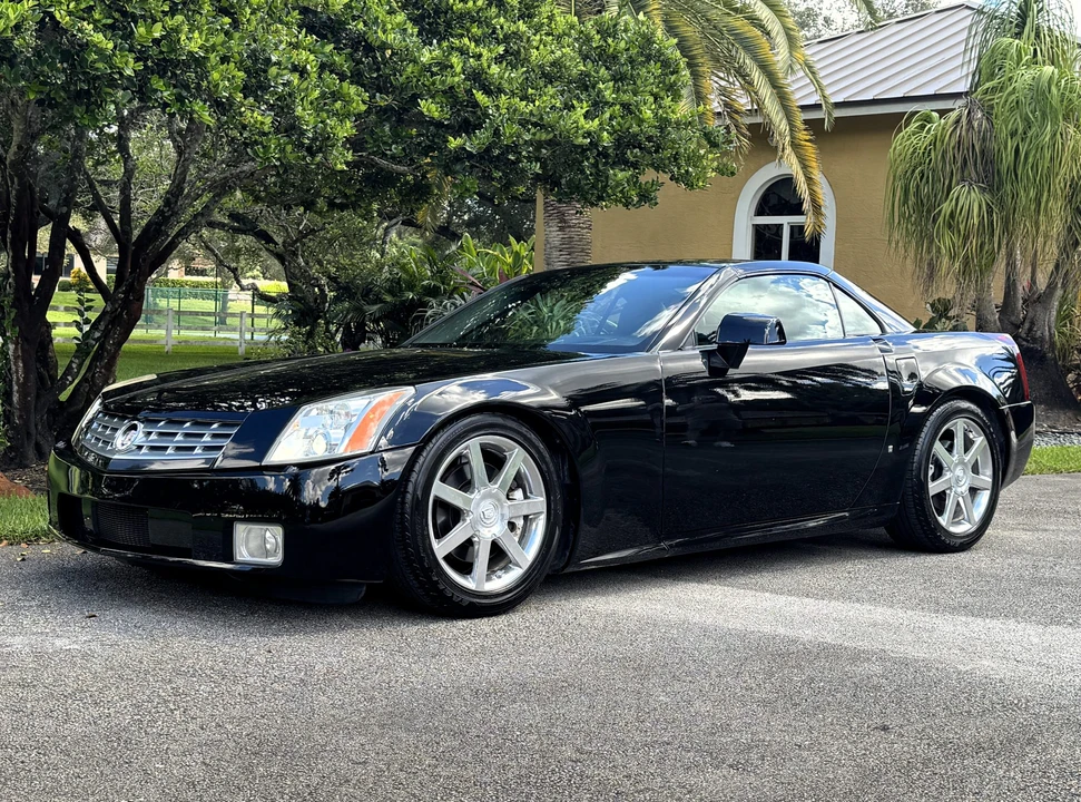 2006 Cadillac XLR - Image 10 of 31