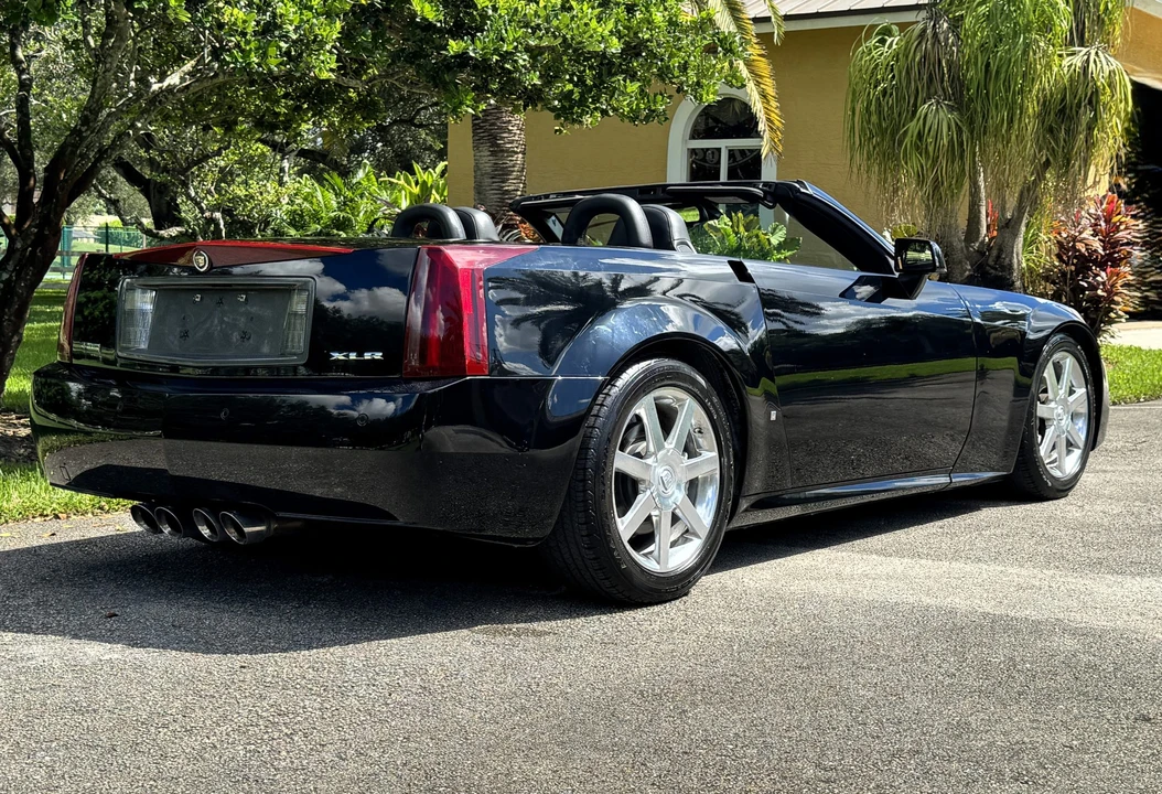 2006 Cadillac XLR - Image 5 of 31