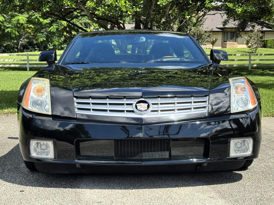 2006 Cadillac XLR - Image 12 of 31