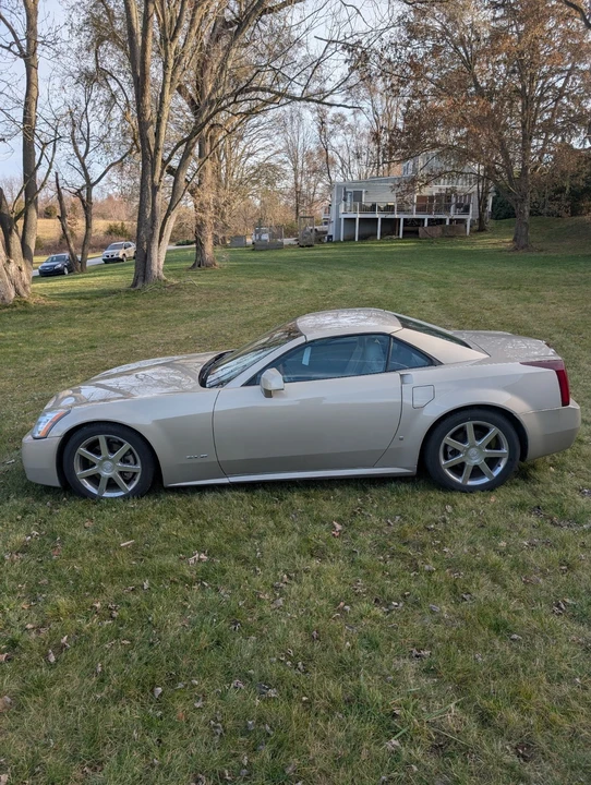 2006 Cadillac XLR - Image 5 of 21