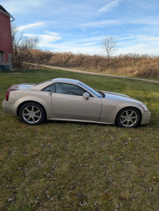 2006 Cadillac XLR - Image 9 of 21