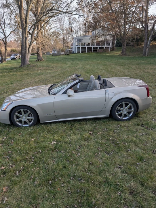2006 Cadillac XLR - Image 11 of 21