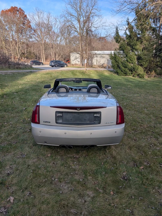 2006 Cadillac XLR - Image 13 of 21