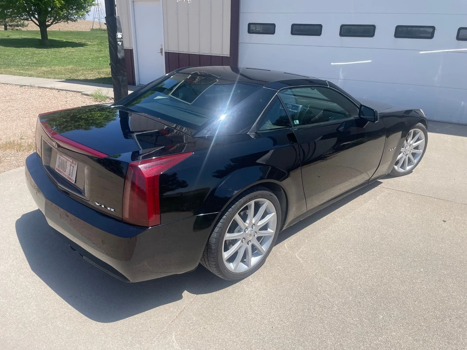 2006 Cadillac XLR - Image 3 of 3
