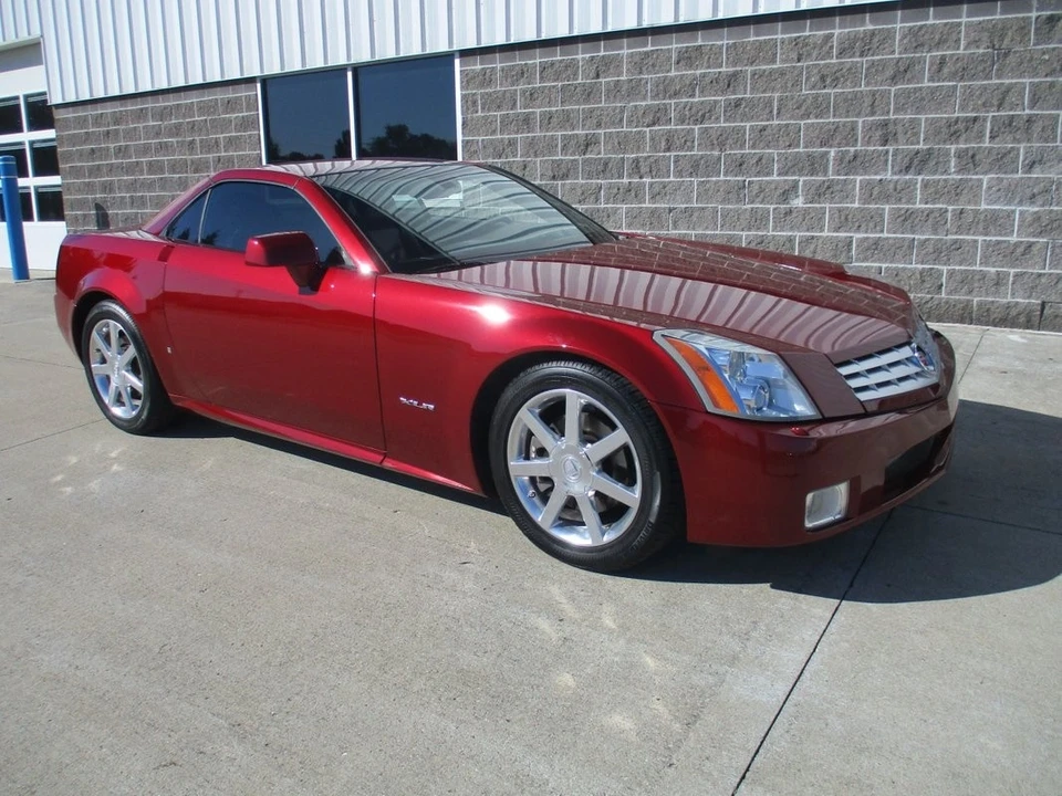 2006 Cadillac XLR - Image 2 of 12