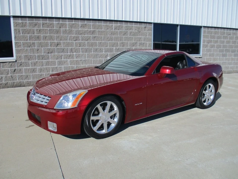 2006 Cadillac XLR - Image 19 of 21