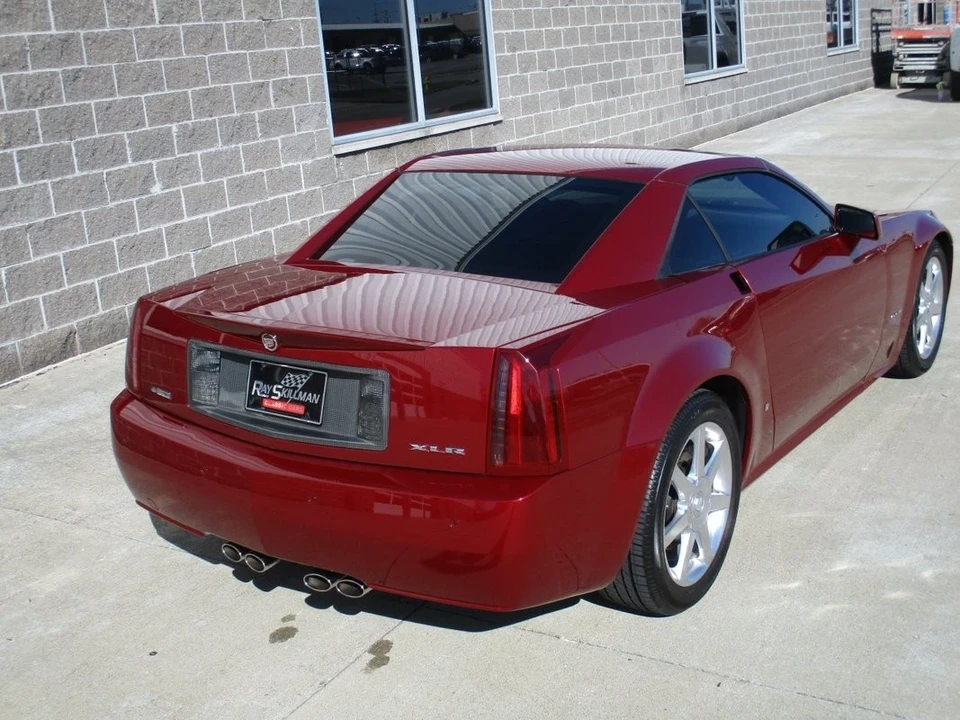 2006 Cadillac XLR - Image 11 of 21