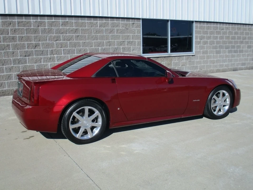 2006 Cadillac XLR - Image 9 of 21