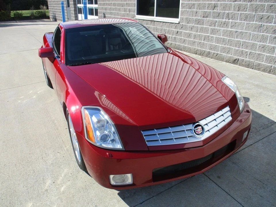 2006 Cadillac XLR - Image 5 of 21