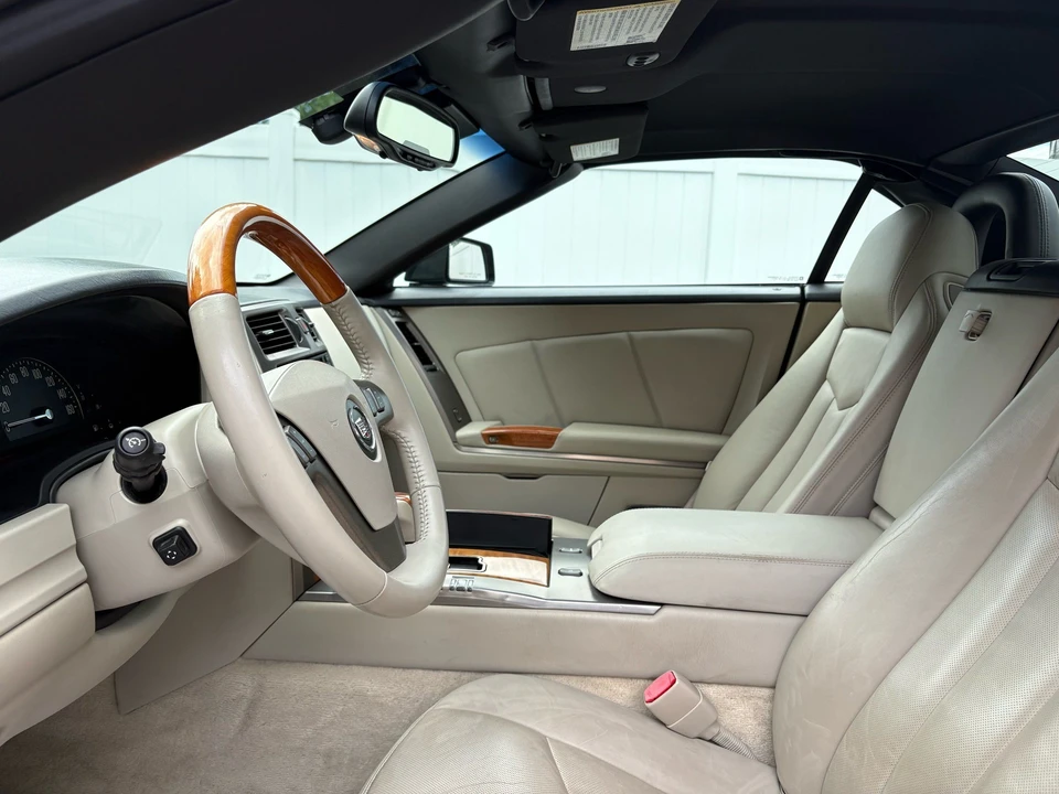 2006 Cadillac XLR - Image 17 of 27