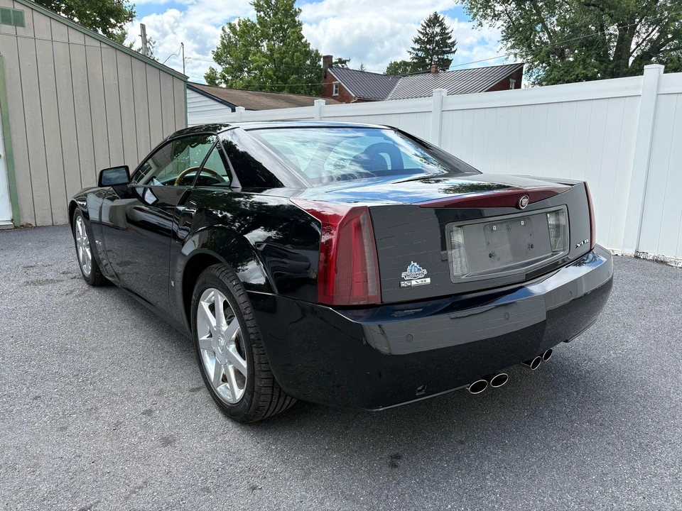 2006 Cadillac XLR - Image 3 of 27