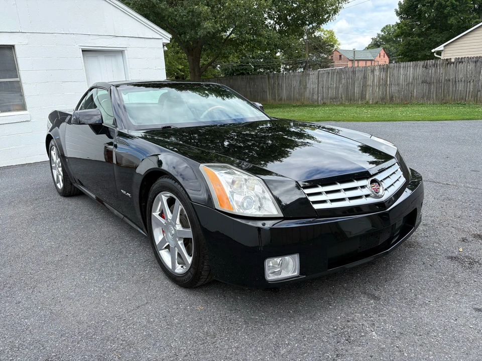 2006 Cadillac XLR - Image 7 of 27