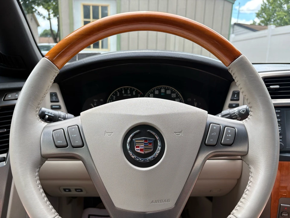 2006 Cadillac XLR - Image 21 of 27