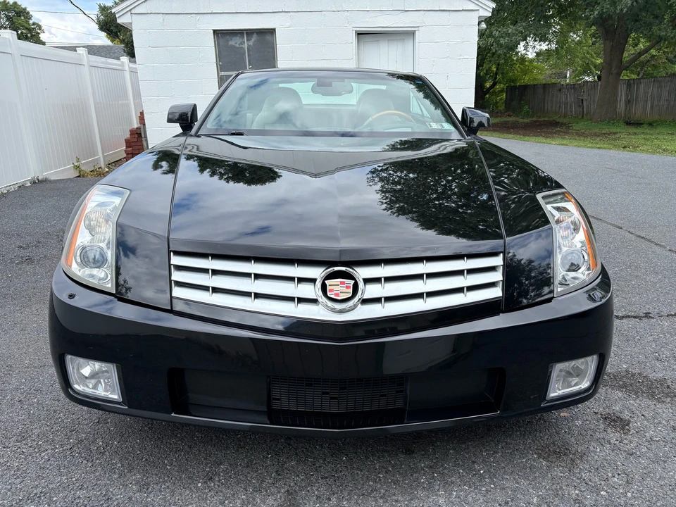 2006 Cadillac XLR - Image 8 of 27