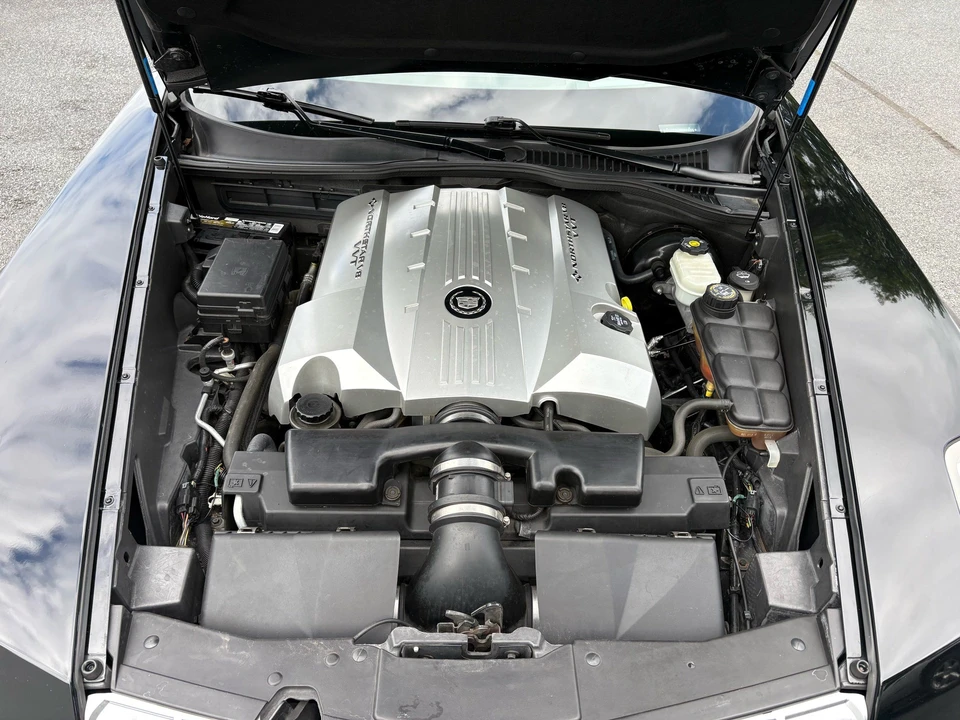 2006 Cadillac XLR - Image 10 of 27