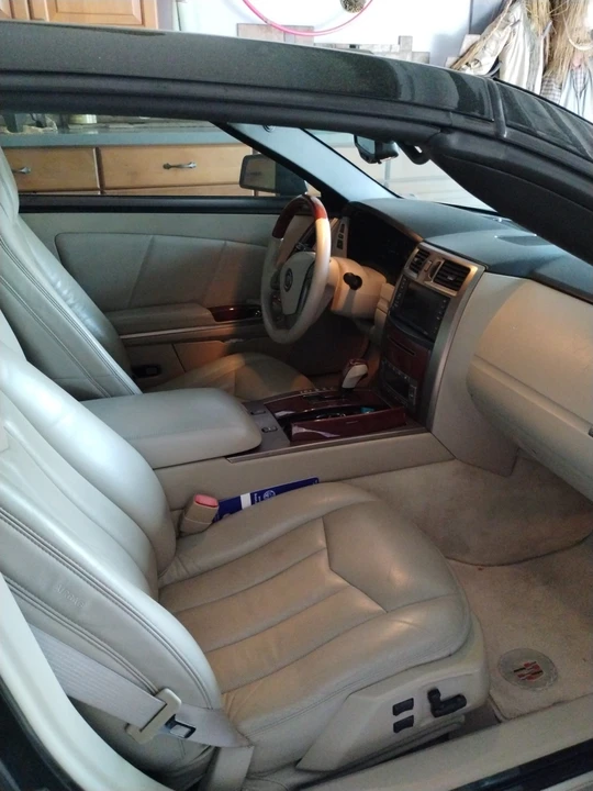 2006 Cadillac XLR - Image 5 of 8