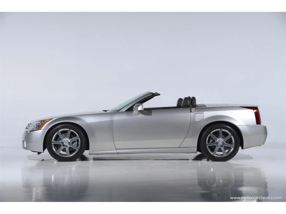 2006 Cadillac XLR - Image 13 of 31