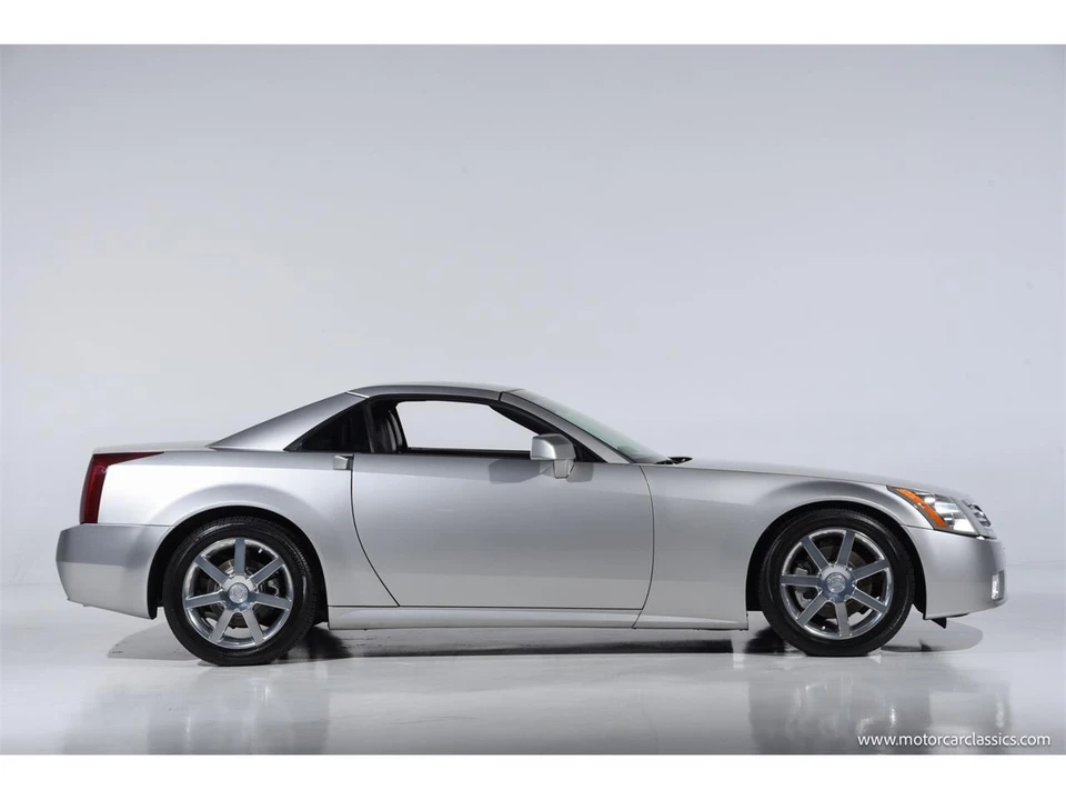 2006 Cadillac XLR - Image 11 of 31