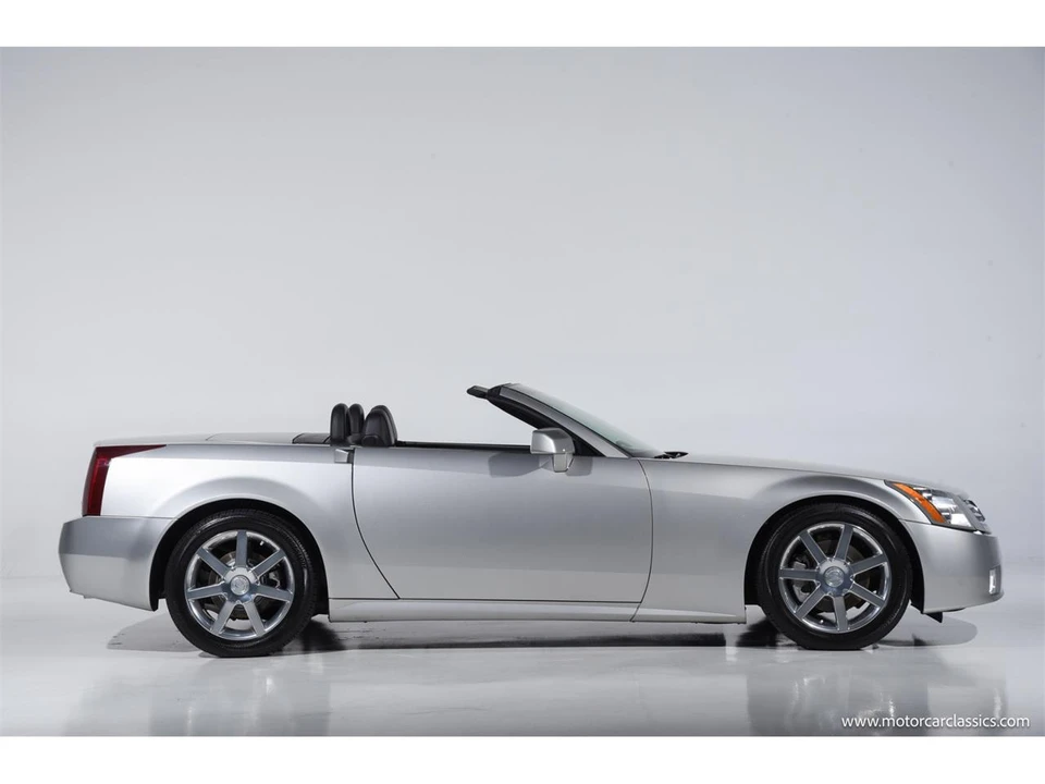 2006 Cadillac XLR - Image 10 of 31