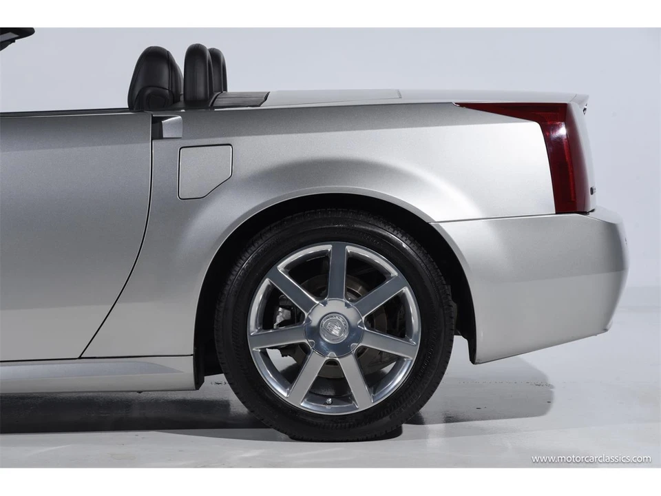 2006 Cadillac XLR - Image 14 of 31