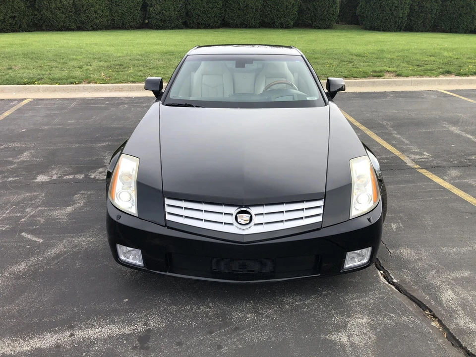 2006 Cadillac XLR - Image 17 of 31