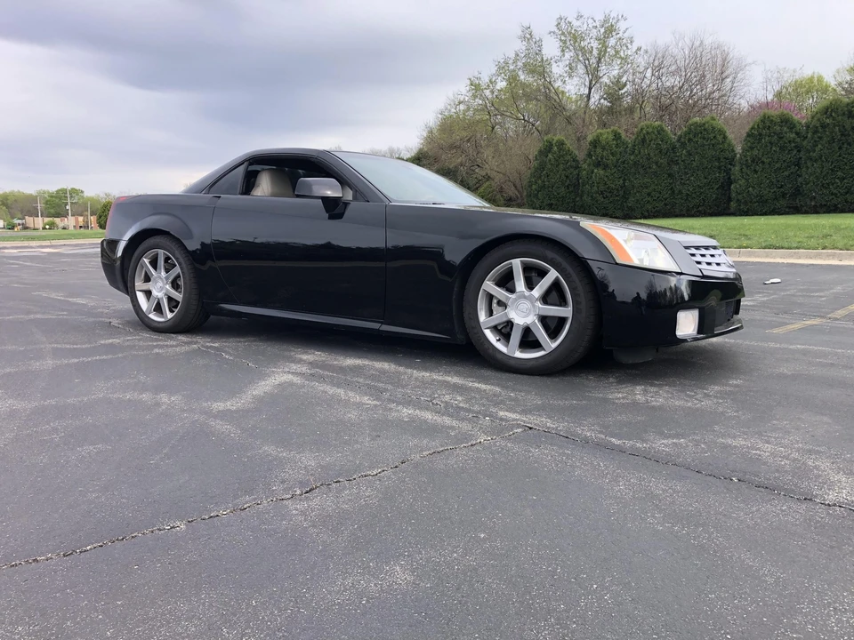 2006 Cadillac XLR - Image 12 of 31