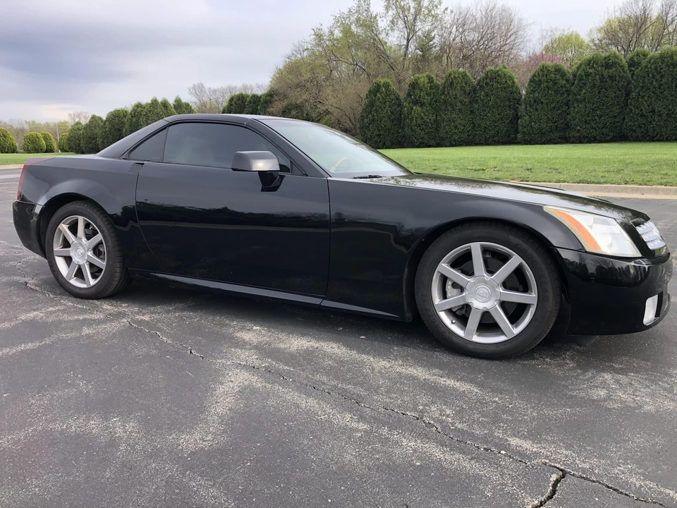 2006 Cadillac XLR - Image 13 of 31