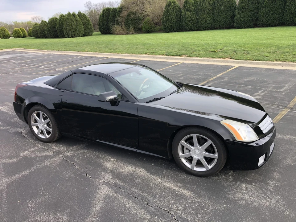 2006 Cadillac XLR - Image 11 of 31