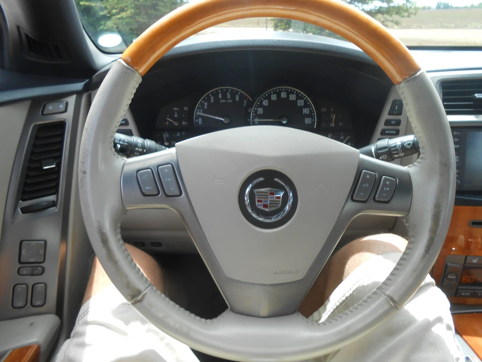2006 Cadillac XLR - Image 26 of 31