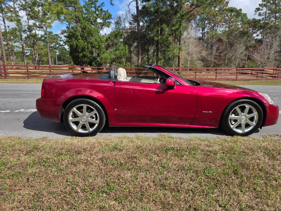 2006 Cadillac XLR - Image 6 of 21