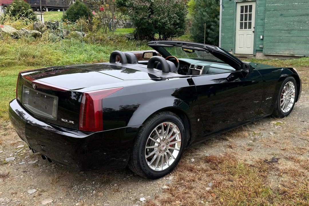2006 Cadillac XLR - Image 4 of 31