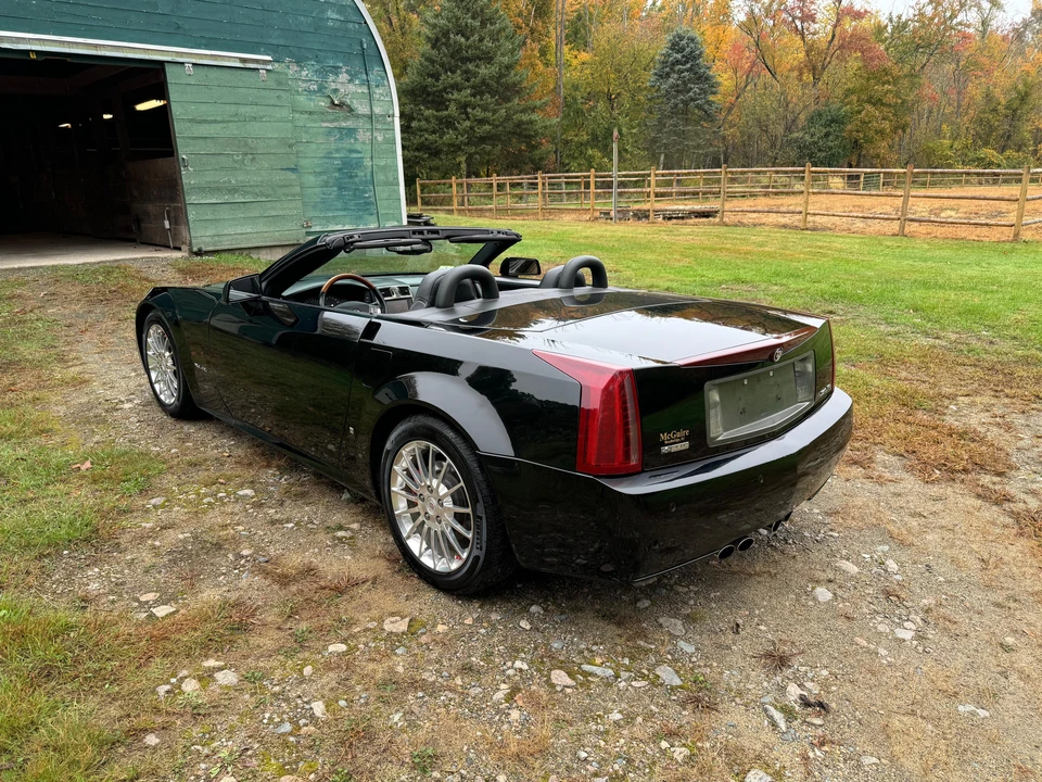 2006 Cadillac XLR - Image 9 of 31