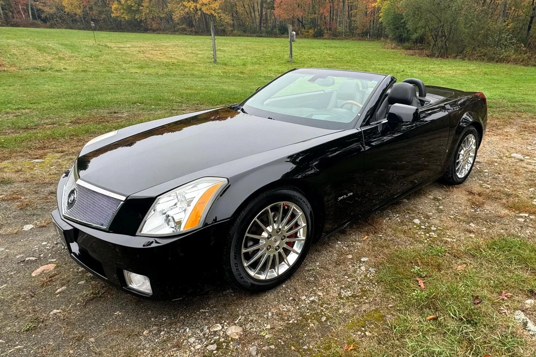 2006 Cadillac XLR - Image 7 of 31