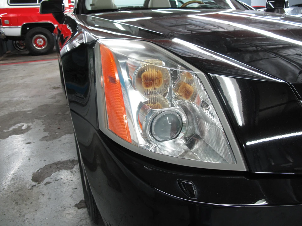 2006 Cadillac XLR - Image 21 of 31