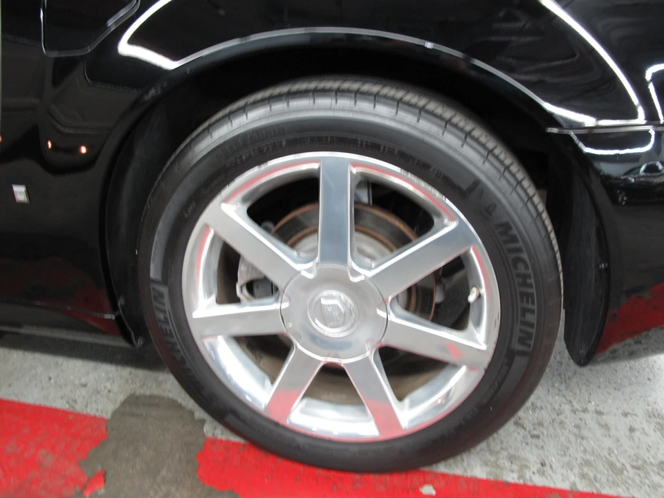 2006 Cadillac XLR - Image 27 of 31