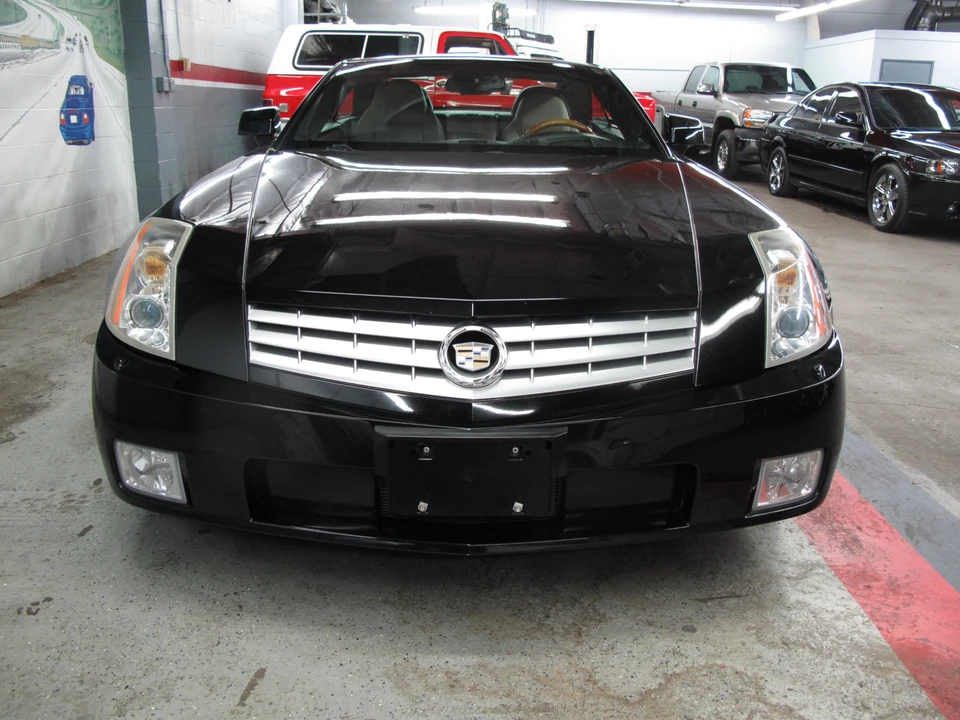 2006 Cadillac XLR - Image 4 of 31