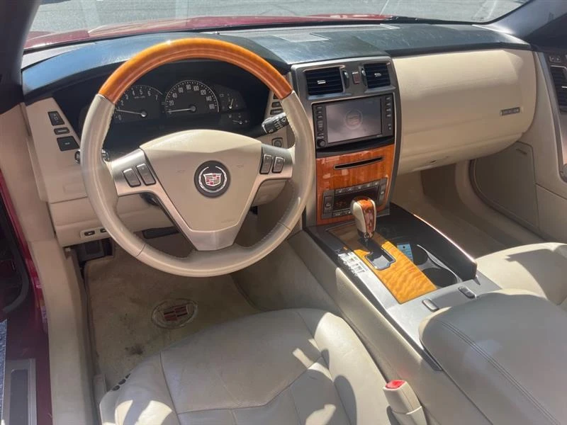 2006 Cadillac XLR - Image 11 of 15
