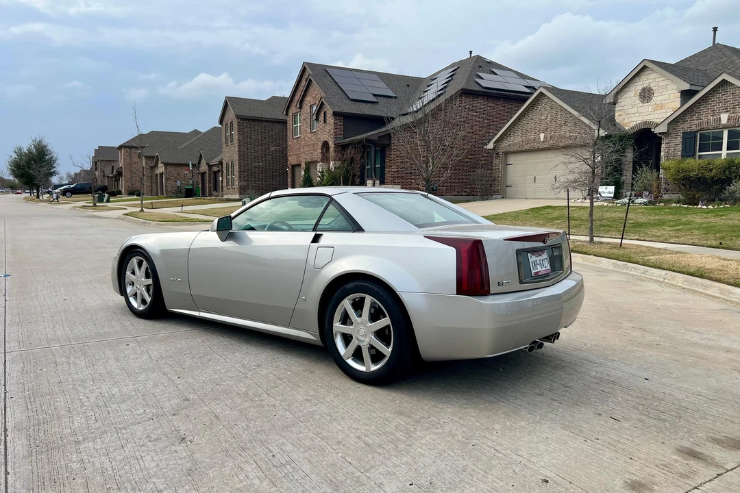 2006 Cadillac XLR - Image 8 of 31