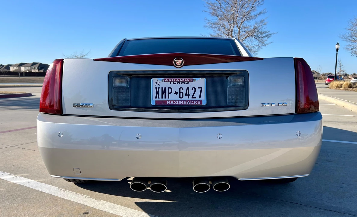 2006 Cadillac XLR - Image 16 of 31