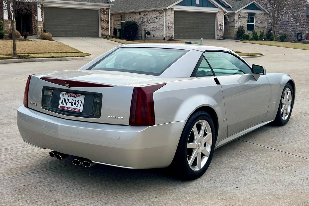 2006 Cadillac XLR - Image 4 of 31