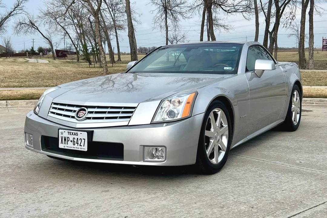 2006 Cadillac XLR - Image 6 of 31