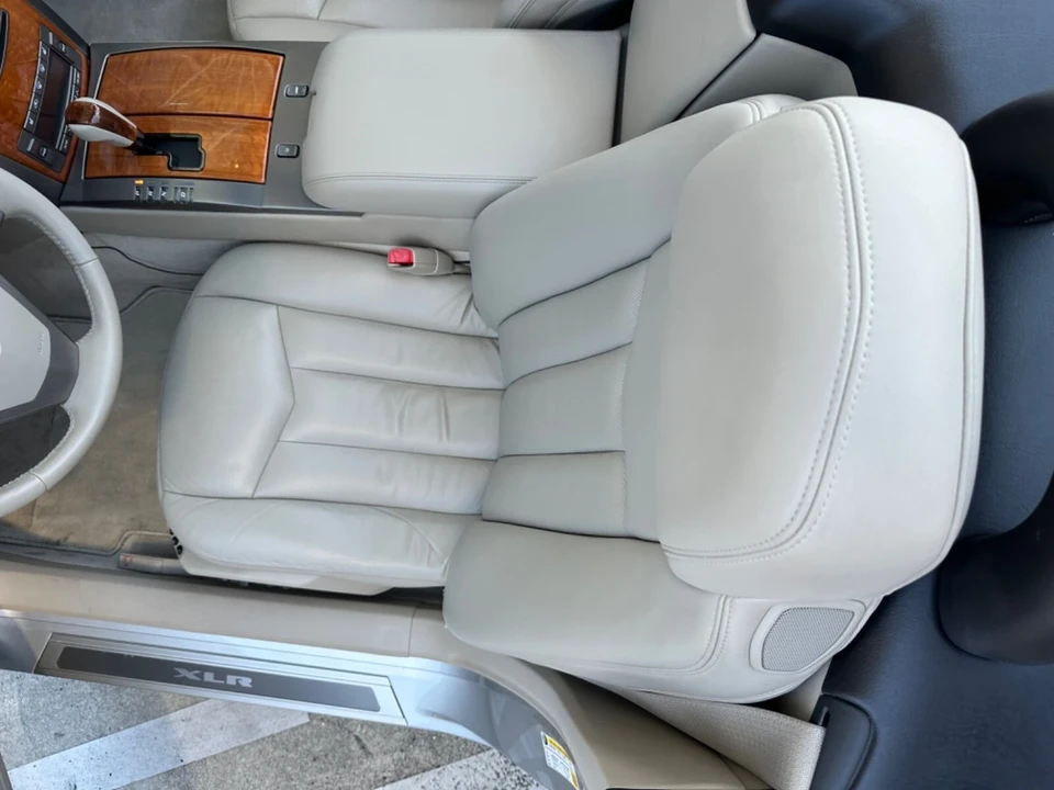 2006 Cadillac XLR - Image 17 of 21