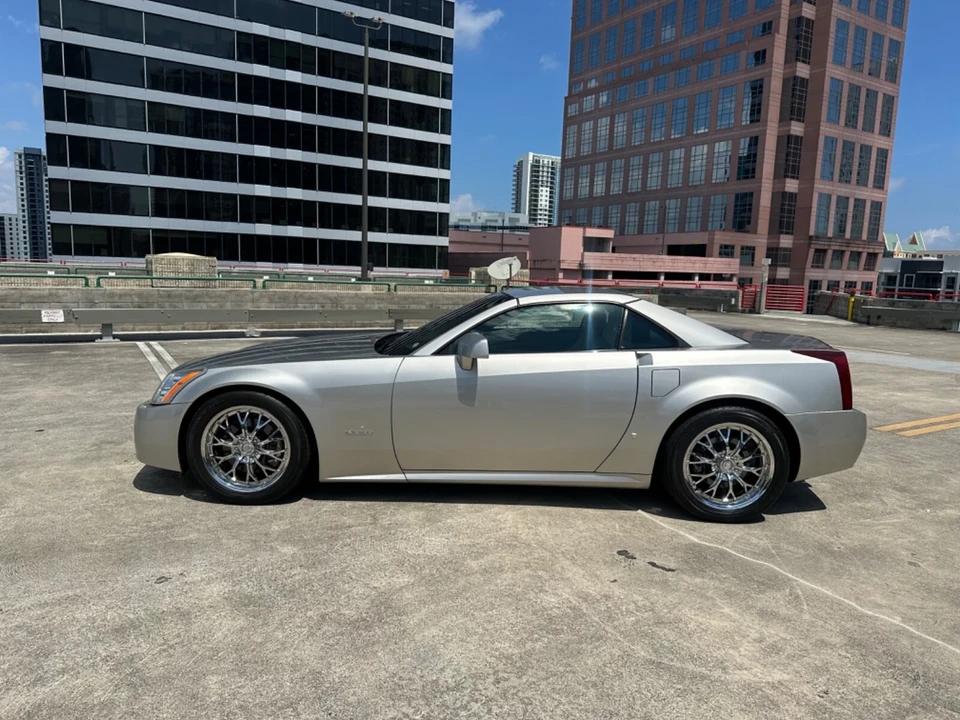 2006 Cadillac XLR - Image 3 of 21
