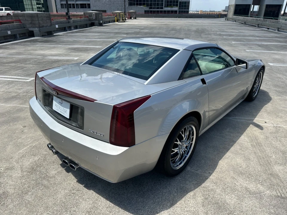 2006 Cadillac XLR - Image 8 of 21