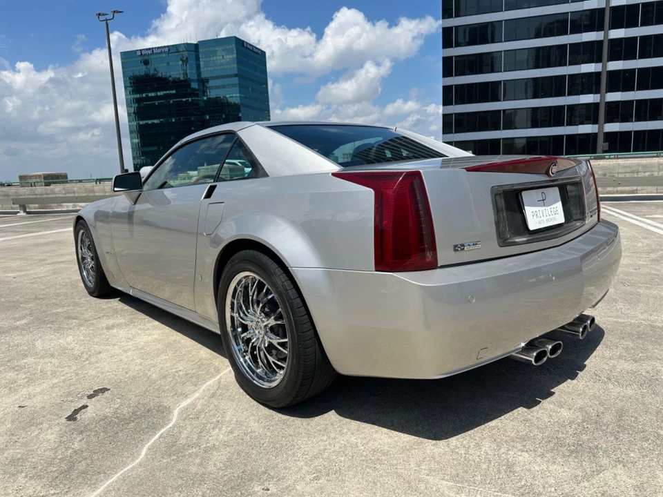 2006 Cadillac XLR - Image 6 of 21