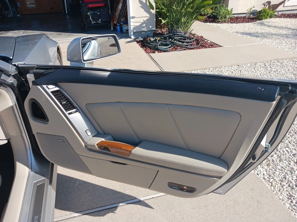 2006 Cadillac XLR - Image 10 of 19